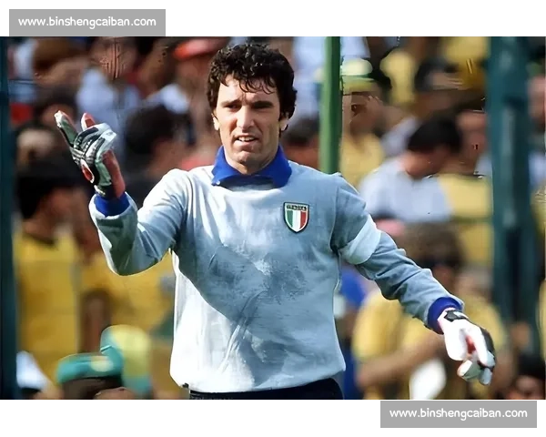 射手榜竞争激烈，与意甲积分榜同步，谁将是金靴得主