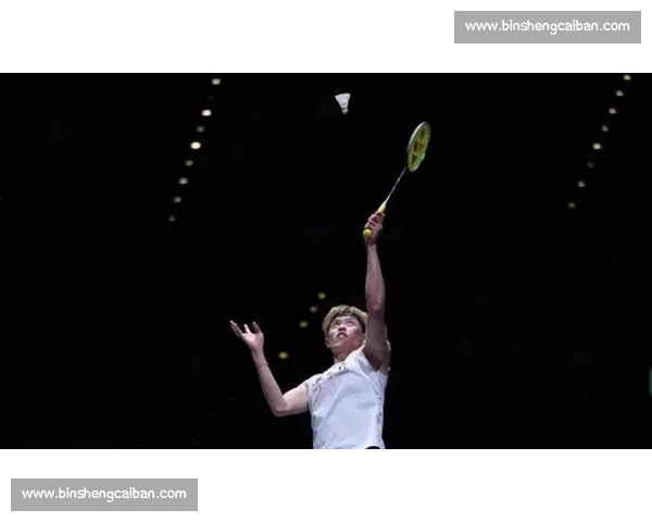 意外爆冷！羽毛球黑马选手崛起，回放镜头捕捉关键时刻！